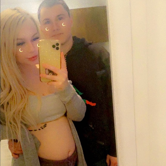 Meet your Posher, Sabrina - Picture 1 of 1